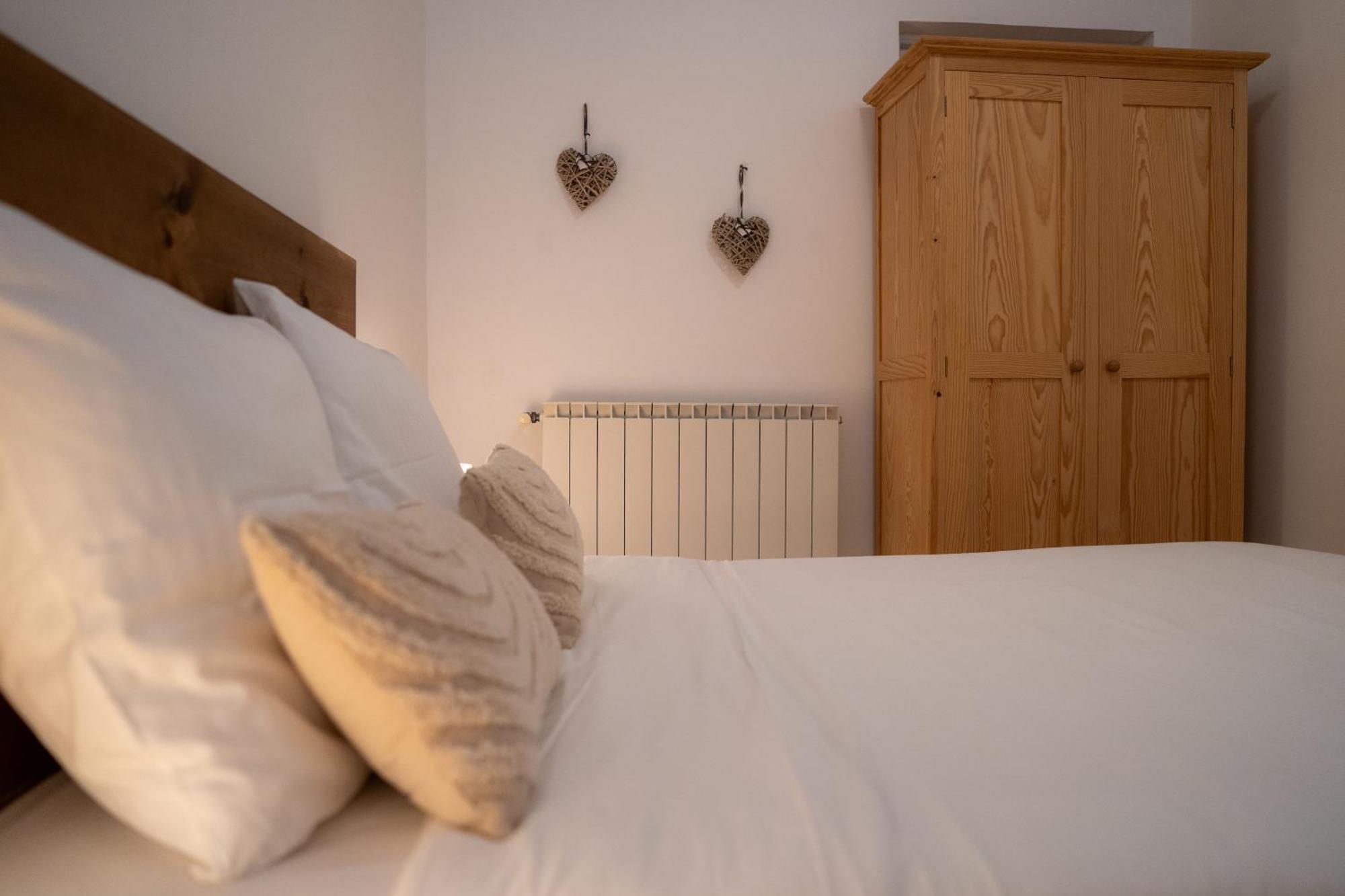 O Coeur Des Ocres Apartment Roussillon  Ngoại thất bức ảnh