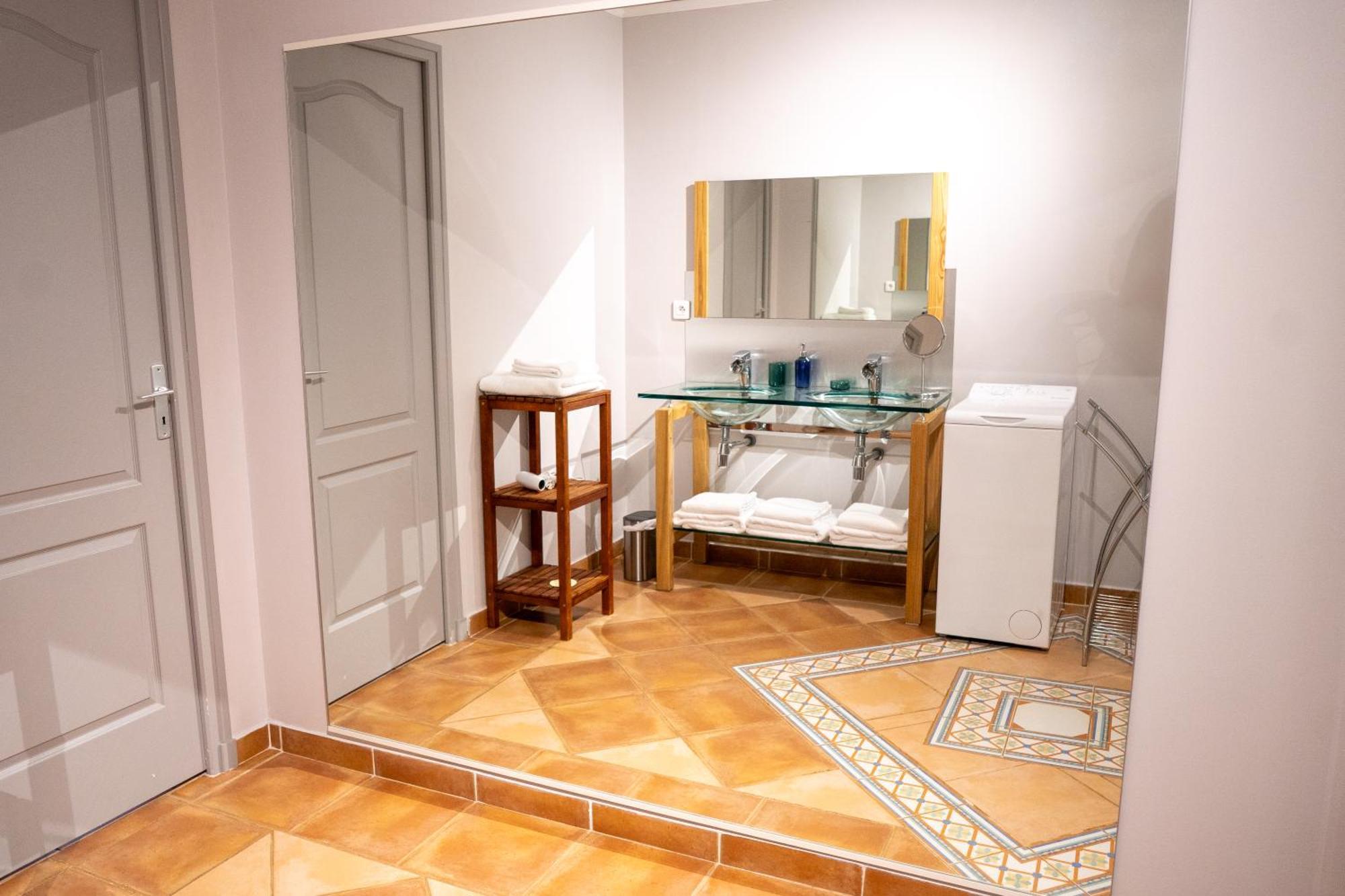 O Coeur Des Ocres Apartment Roussillon  Ngoại thất bức ảnh