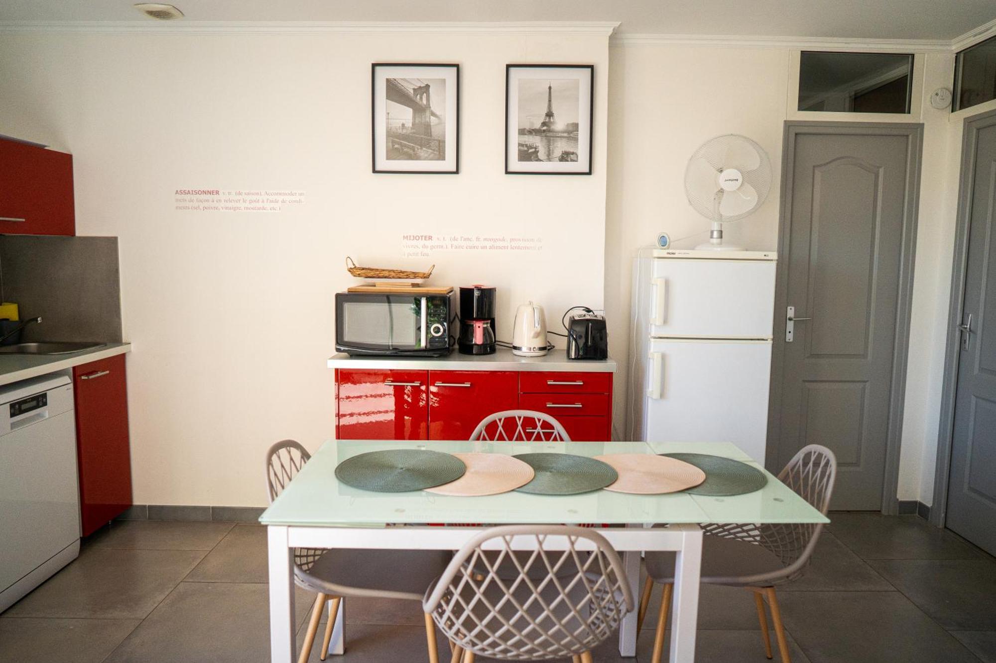 O Coeur Des Ocres Apartment Roussillon  Ngoại thất bức ảnh